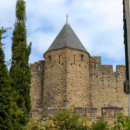 Sous Les Remparts La Maison Pimprenelle *