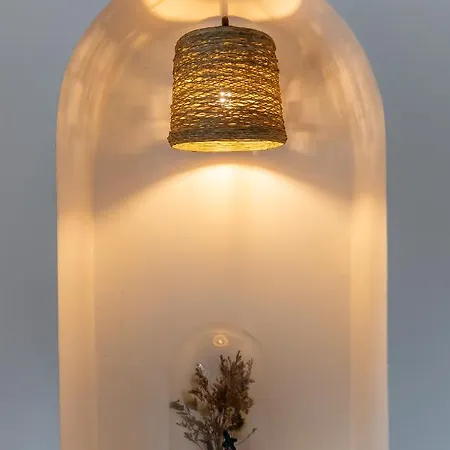 Sous Les Remparts La Maison Pimprenelle * Καρκασόν