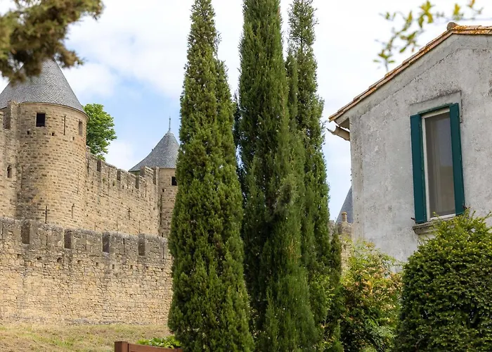 Sous Les Remparts La Maison Pimprenelle Villa Carcassonne